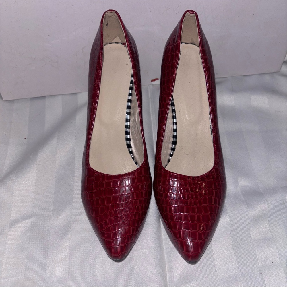 Ladies red bottom heels size 7